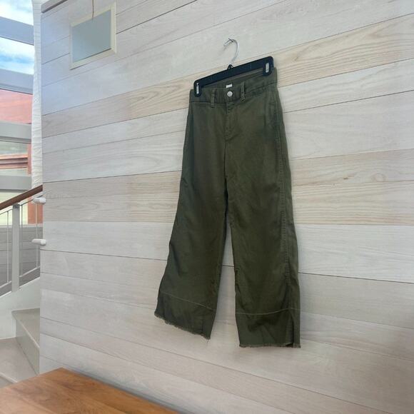 GAP High-Waisted Army Green Pants - Picture 2 of 7